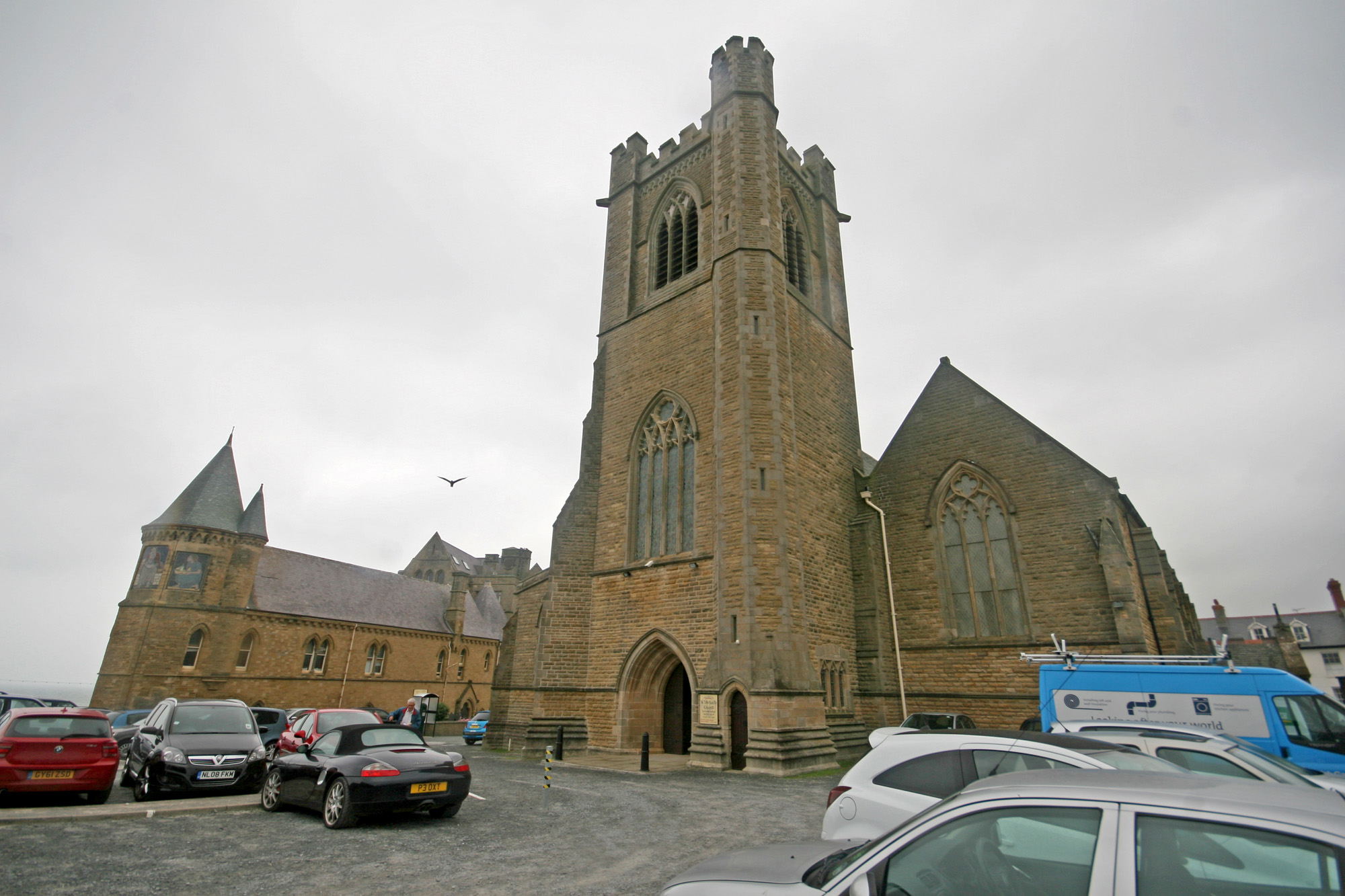Eglwys Sant Mihangel a’r Holl Angylion, Aberystwyth