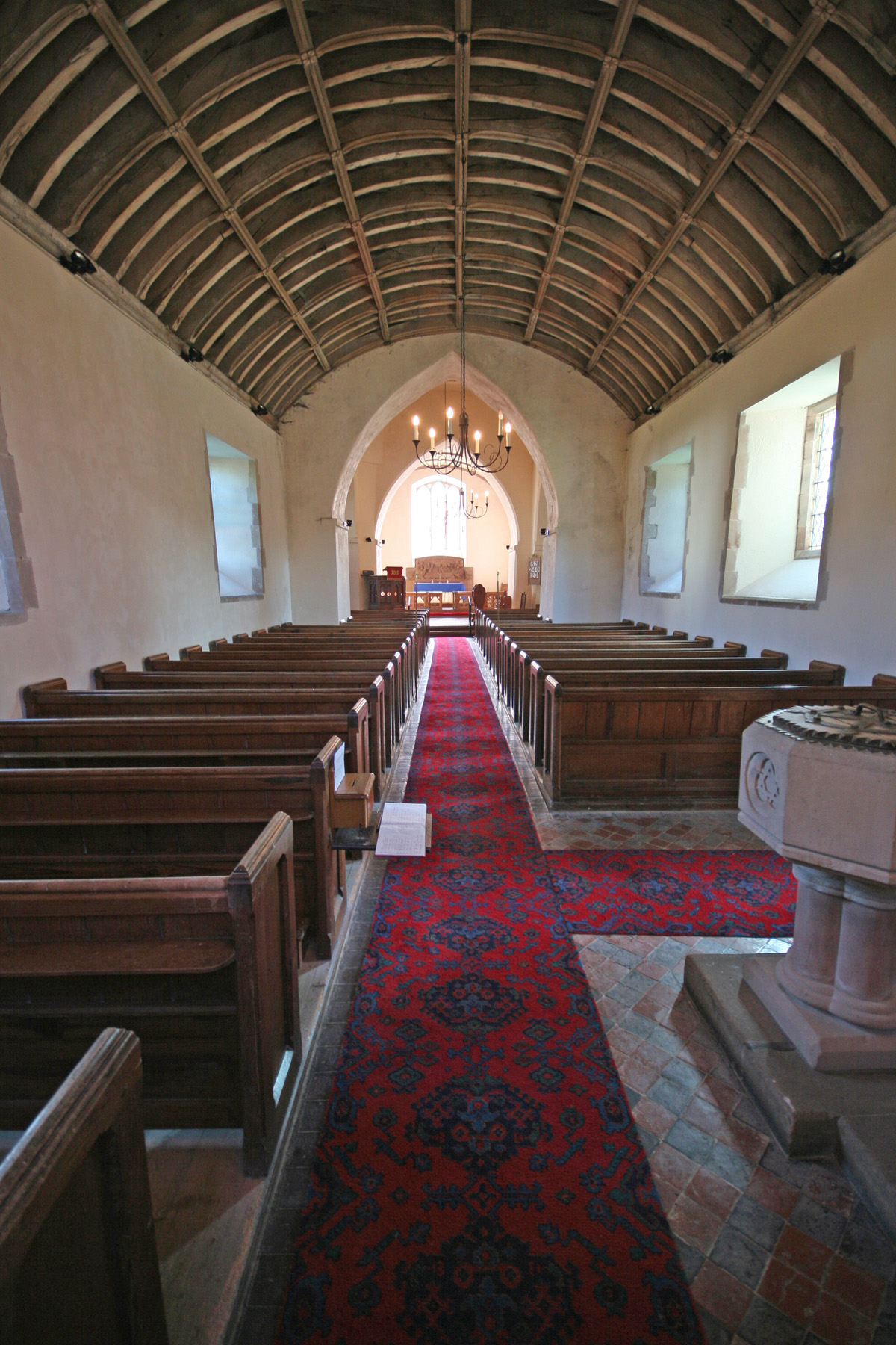 Eglwys Sant Mihangel a’r Holl Angylion, Llanfihangel-y-Creuddyn