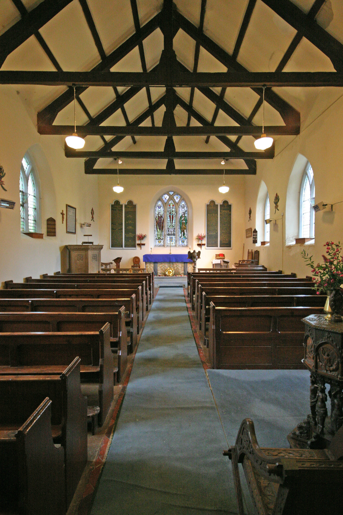 St John the Baptist, Ysbyty Cynfyn