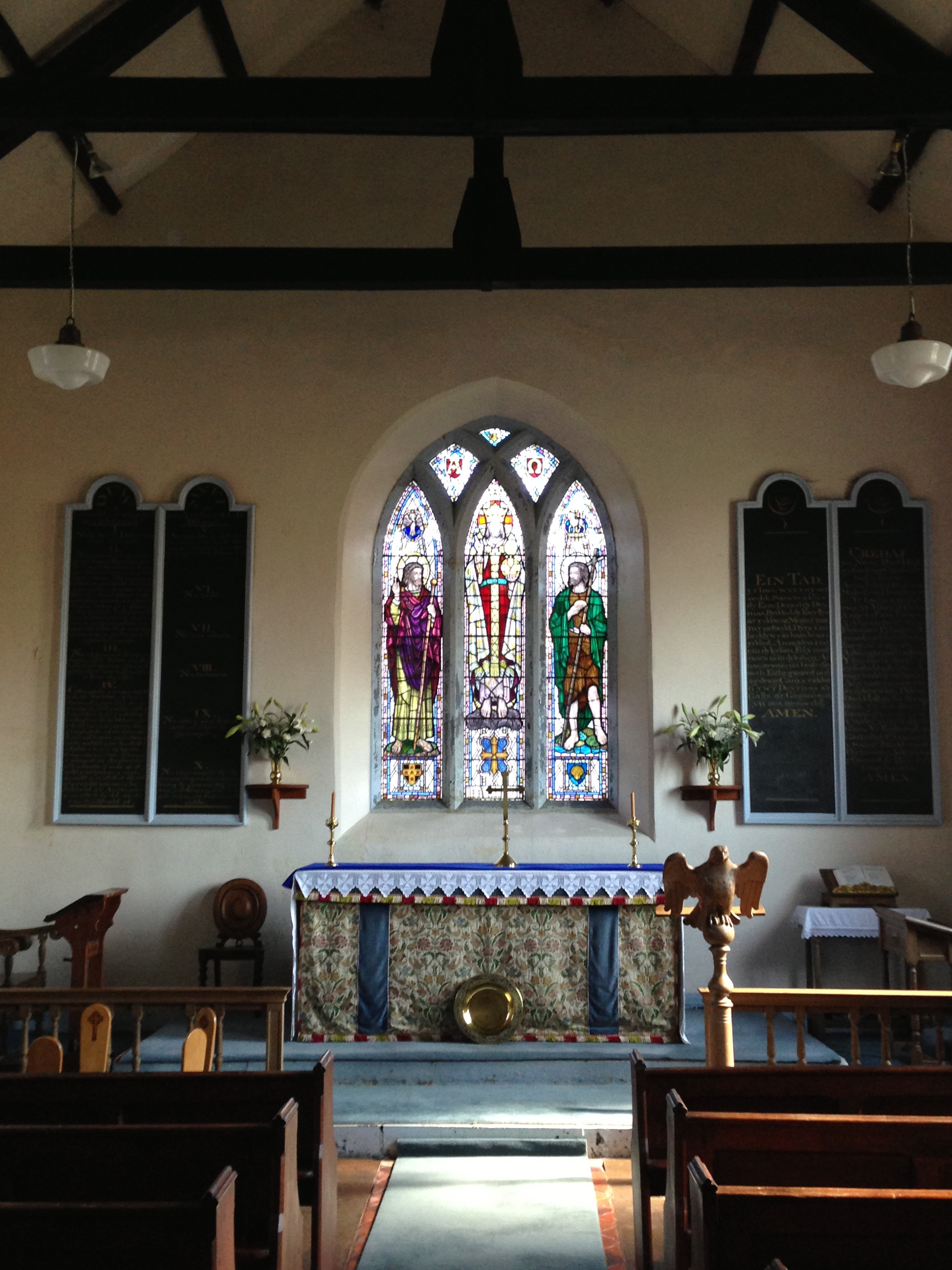 St John the Baptist, Ysbyty Cynfyn